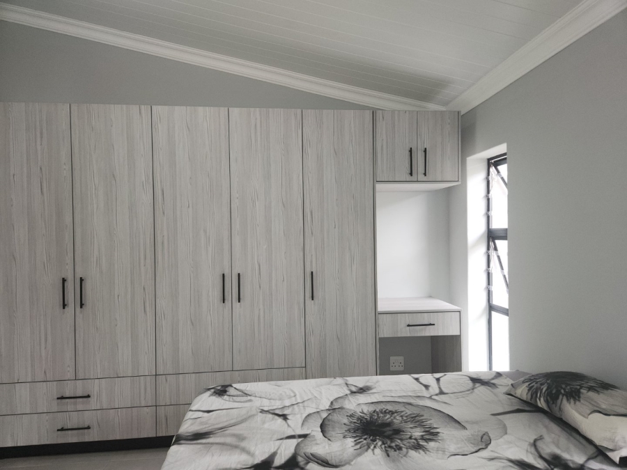 2 Bedroom Property for Sale in Pacaltsdorp Western Cape